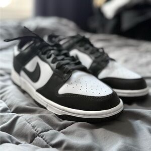 Nike Men’s Panda Dunks